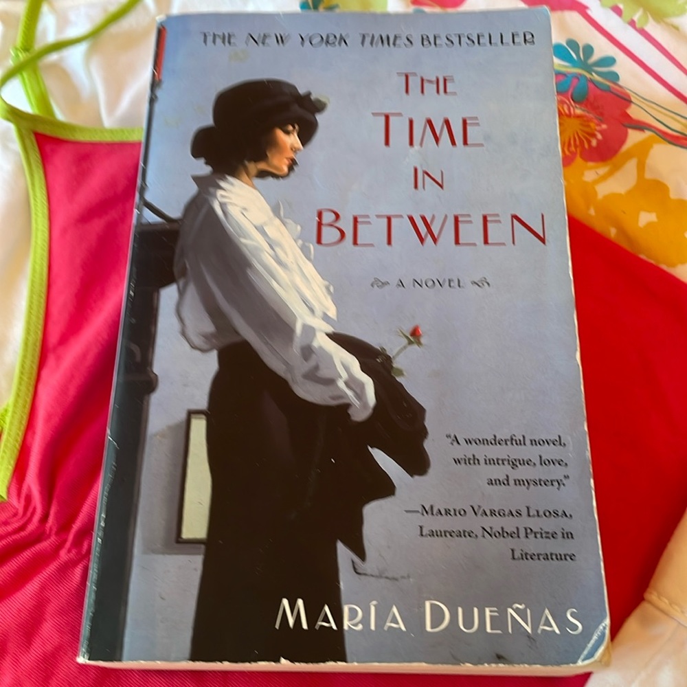 Bestseller The Time In Between
